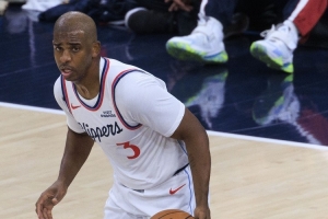 记者：快船深度好是建立在博格丹正常&保罗还能移动&比尔能打之上